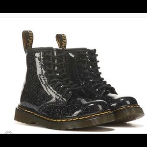 DR. MARTENS
Kids' 1460 Combat Boot Toddler